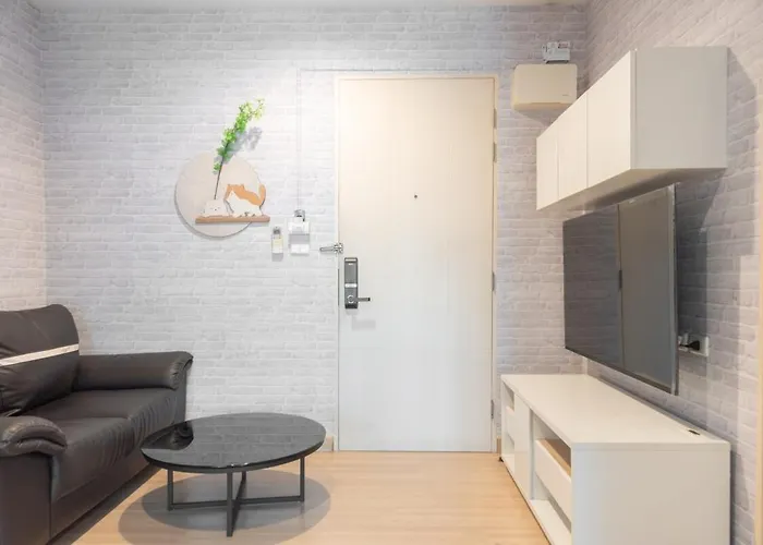 Modern Pool View - The Niche Mono Ratchavipha Apartment Bangkok